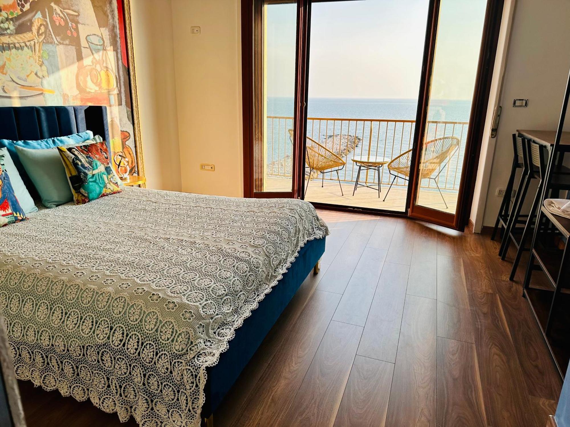 Hotel Blumare Arthouse Salerno Exterior foto