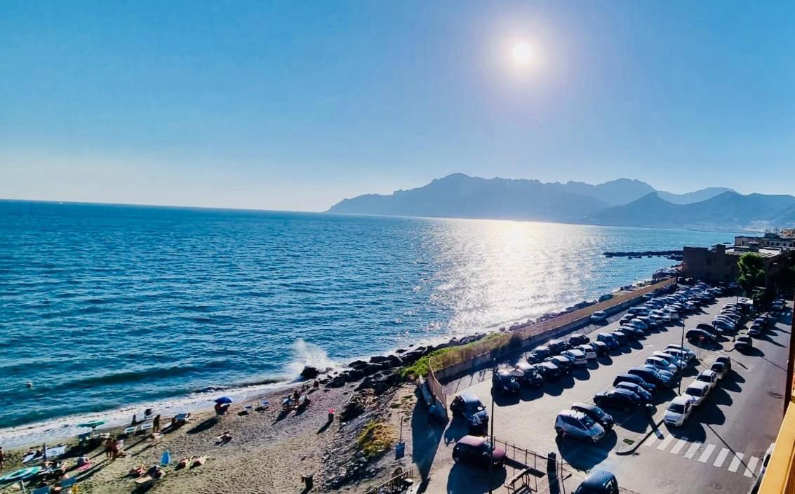 Hotel Blumare Arthouse Salerno Exterior foto